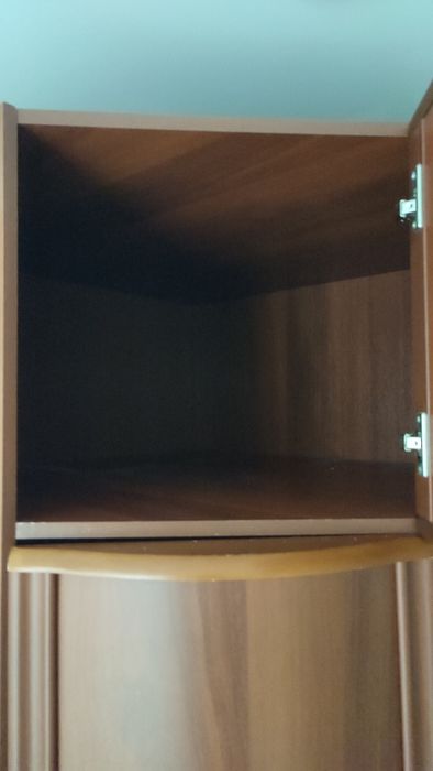 Продам шкаф. (Шифоньер) Угловой. 90*90см.