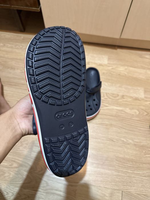 CROCS новые абсолютно