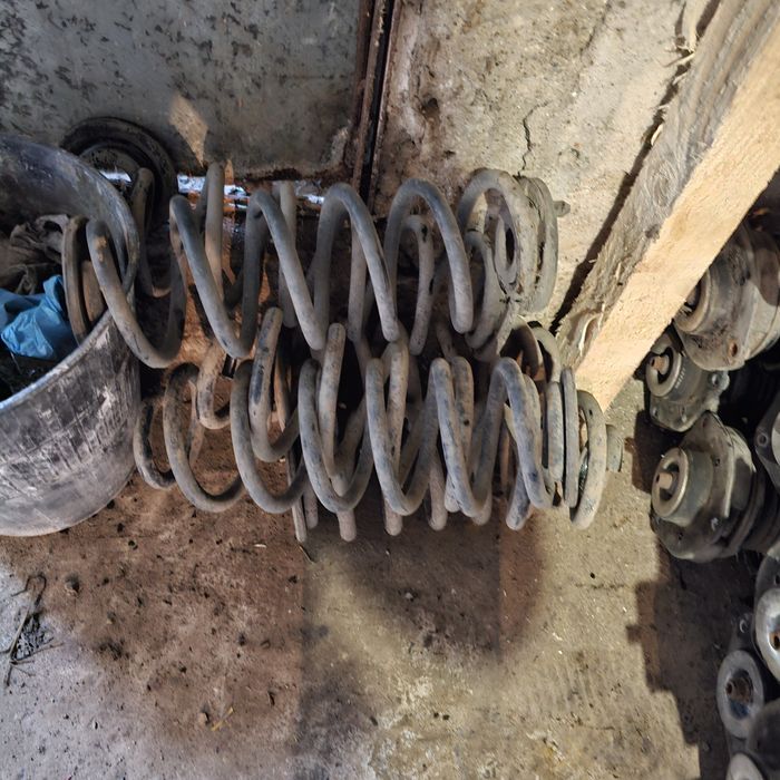 Окачвания реики и други Г5 а3  2.0 бкд 140к.с 1.9 105кс 1.6 102 к.с 1.