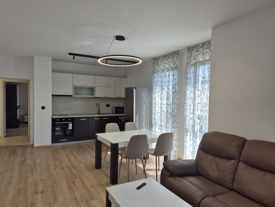 Дава се под наем Тристаен апартамент в к.к. Св.Св. Константин и Елена - 120 кв.м за 700 € - Снимка #11