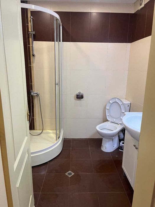 Дава се под наем Тристаен апартамент в София, Изток - 108 кв.м за 1047.03 € - Снимка #9