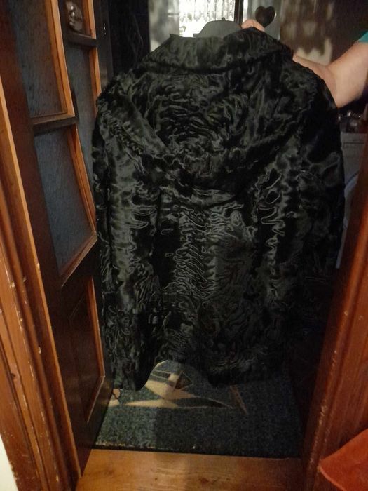 Haine din blana naturala