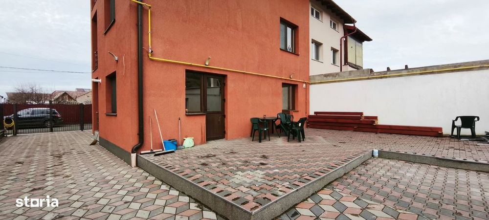 De inchiriat casa cu 6 camere in Cristesti