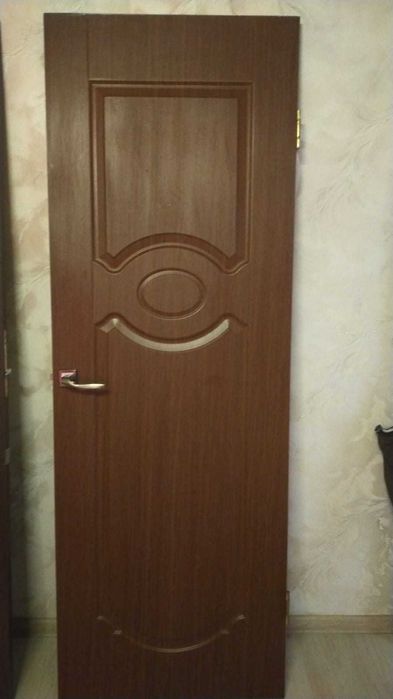 Продам двери б/у в хорошем состоянии