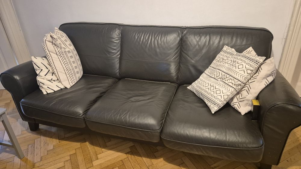 Canapea piele 3 locuri maro inchis 2 m  stare excelenta