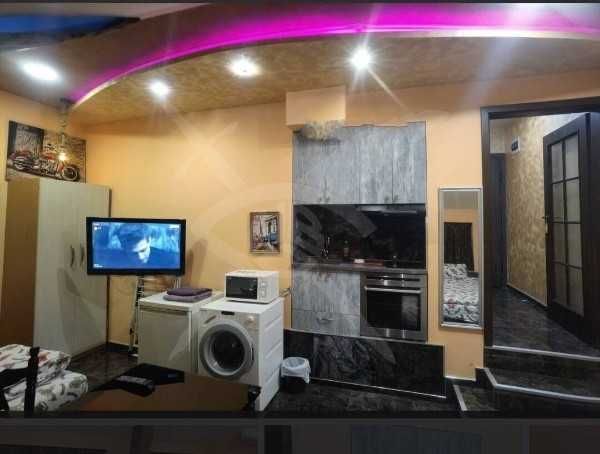 Дава се под наем Едностаен апартамент в Пловдив, Кършияка - 37 кв.м за 99000 € - Снимка #1