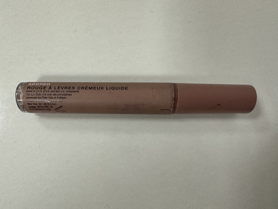 Victoria’s Secret Velvet Matte Cream Liquid Lip – нюанс Adored