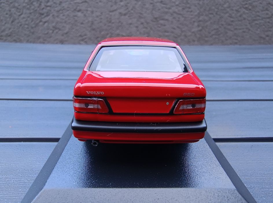 Volvo 850 Maxichamps 1:43