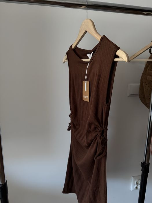 Чисто нова рокля за вечерно и ежедневно излизане, размер С