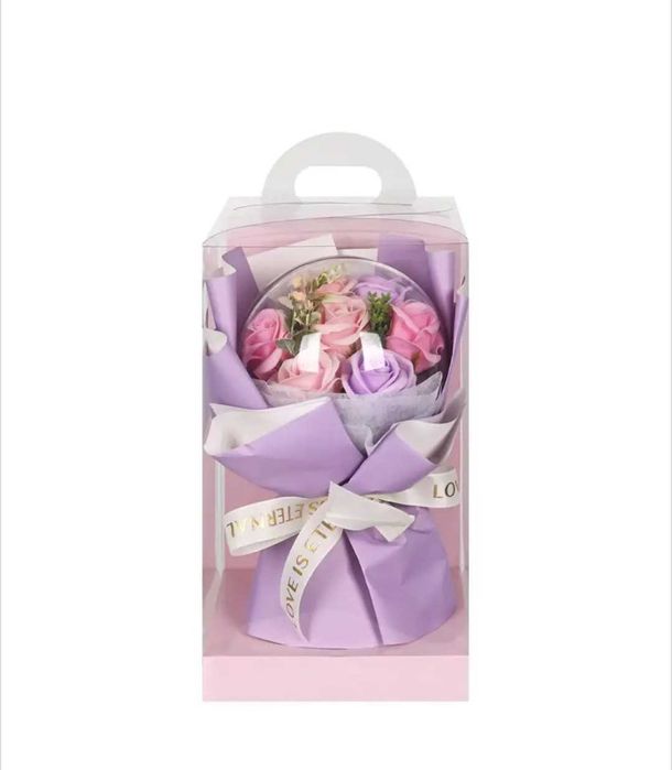 Букет от сапунени рози в ПВЦ сфера и подаръчна кутия