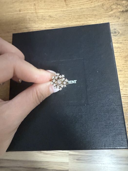 Кольцо с бриллиантом Москва