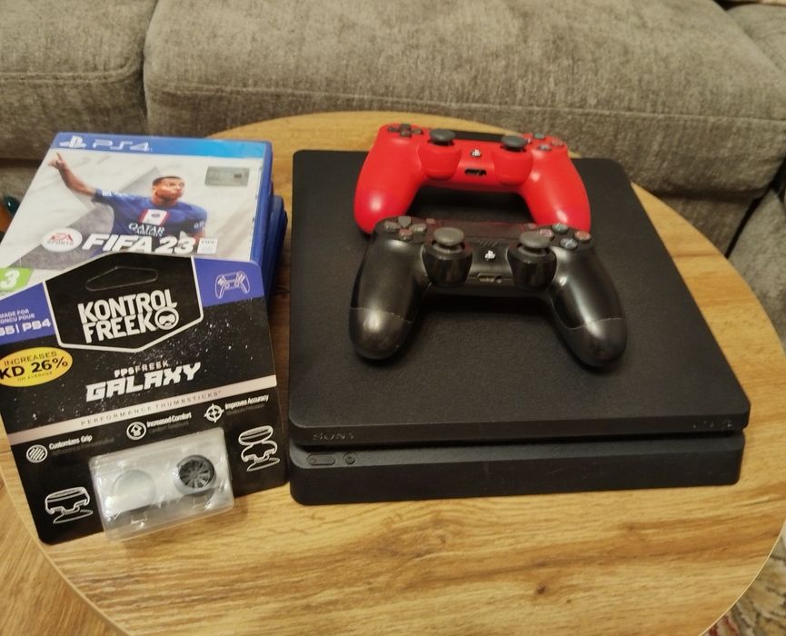 Ps4 в Перфектно състояние 850 GB като нов