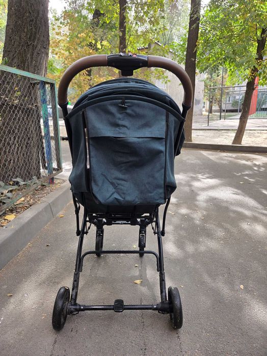 Продам коляску 0-3 лет