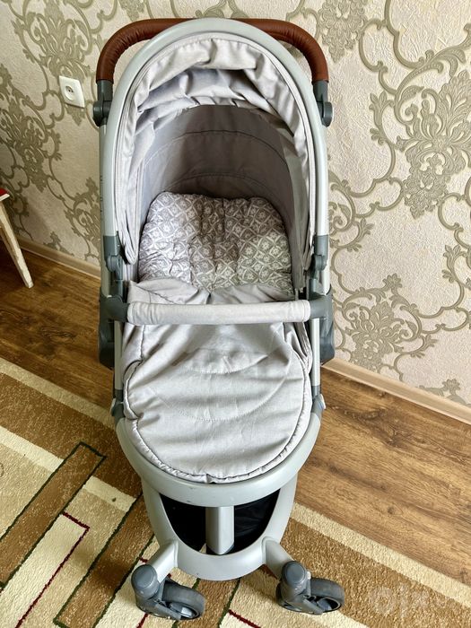 Продается коляска Pierre Cardin  2в1 с автокреслом