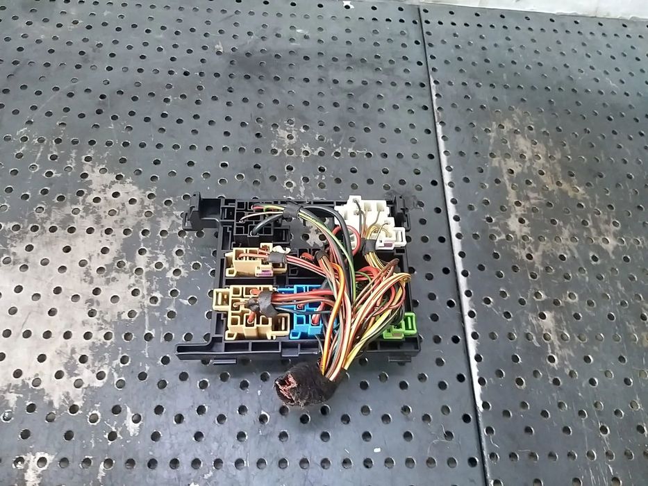 Panou sigurante relee 2.0 tdi audi q3 8u 7n0937503