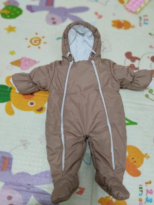 Продам демисезонный комбинезон