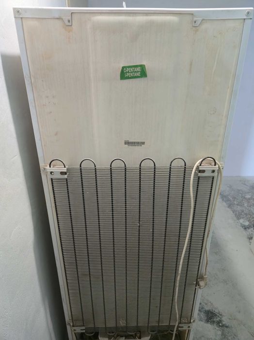 Хладилник с фризер BEKO