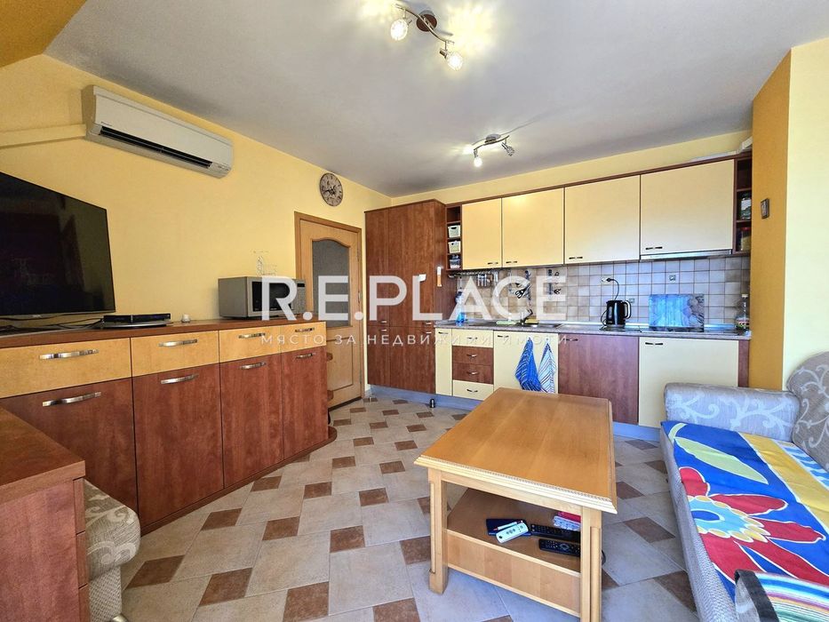 Продава се Двустаен апартамент в Варна, Бриз - 61 кв.м за 2623 €/кв.м - Снимка #1