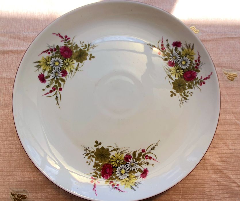 Порцеланова посуда  от 70-те и 80-те