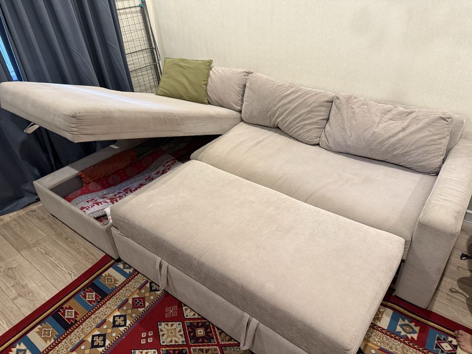 Диван трехместный раскладной