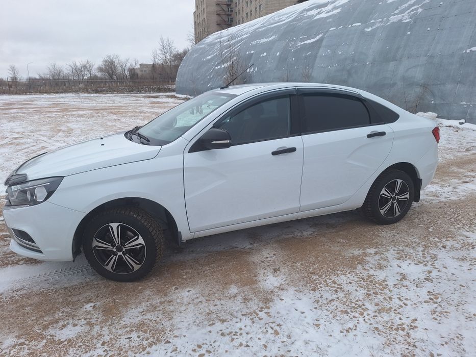 Продам ладу весту