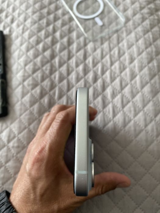 Iphone  15,256 gb,blue