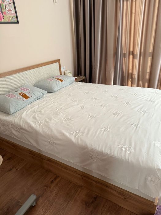 Спальный кровать