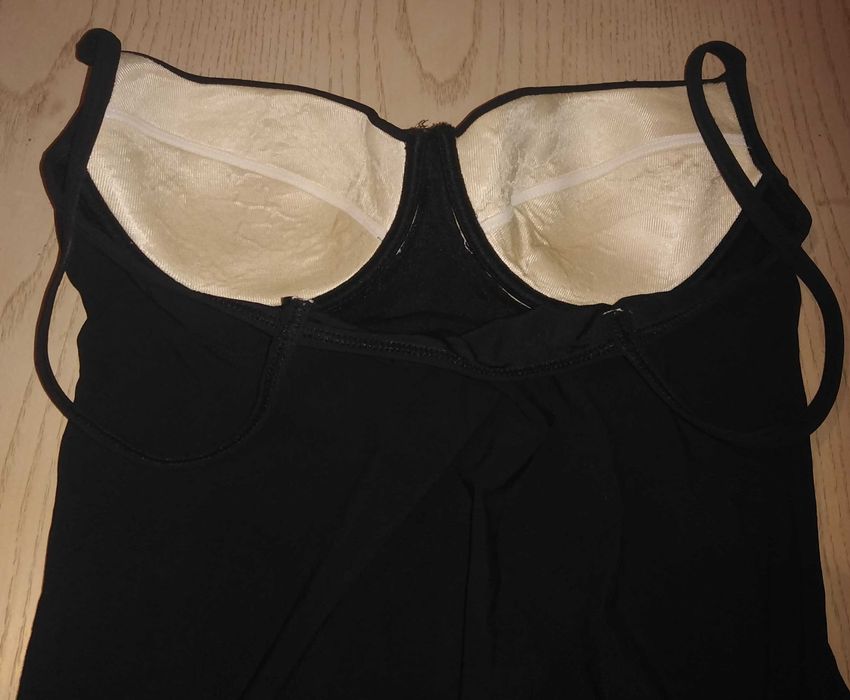 Costum de baie de la Sisley, model foarte frumos