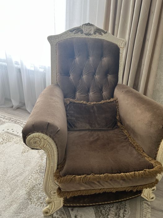 Диван и 2 кресла