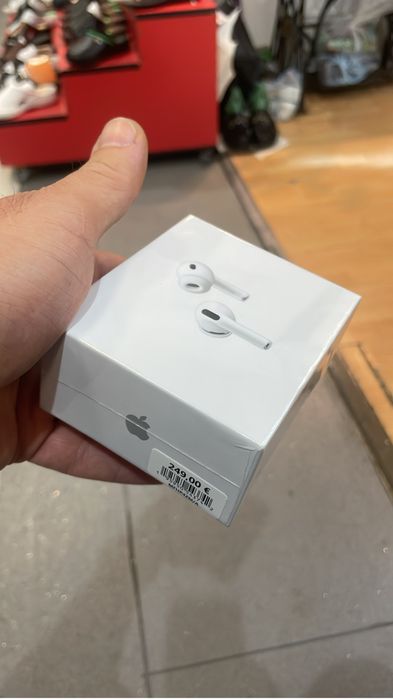 Vand Air pods 3 sigilat