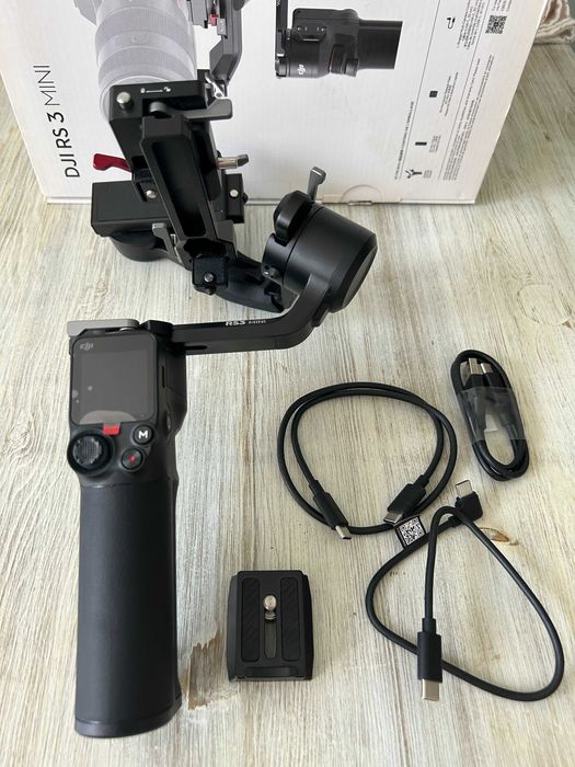 DJI RS 3 Mini – Стабилизатор за безогледални камери