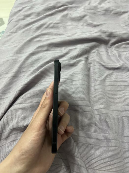 Продам айфон 15