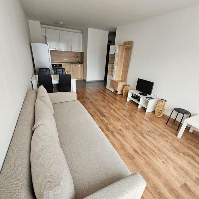 Двустаен апартамент в ж.к. Дървеница.