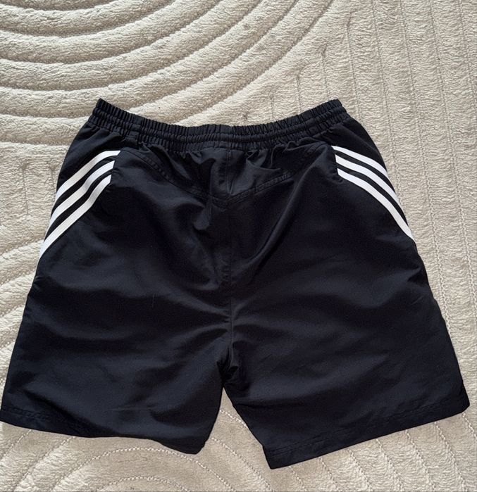 Pantaloni scurti Adidas (short)