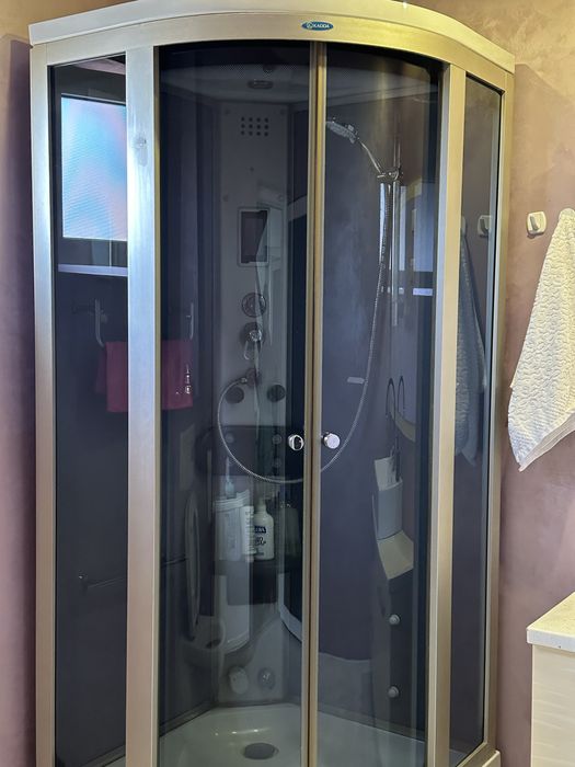 Cabină de duș cu hidromasaj și duș tropical – stare bună