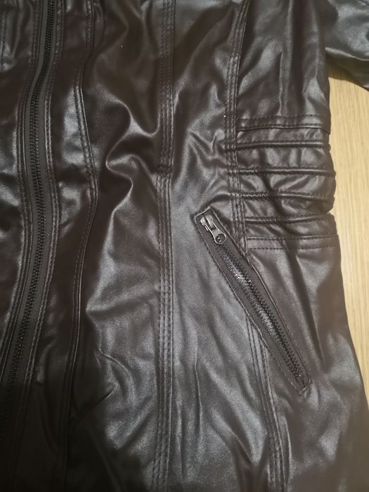Кожено яке размер М НОВО!