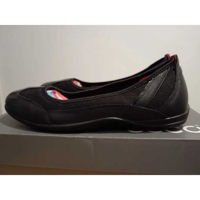 Balerini noi ECCO, piele naturala