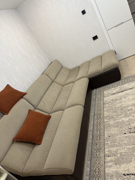 Продам диван в хорошем состоянии