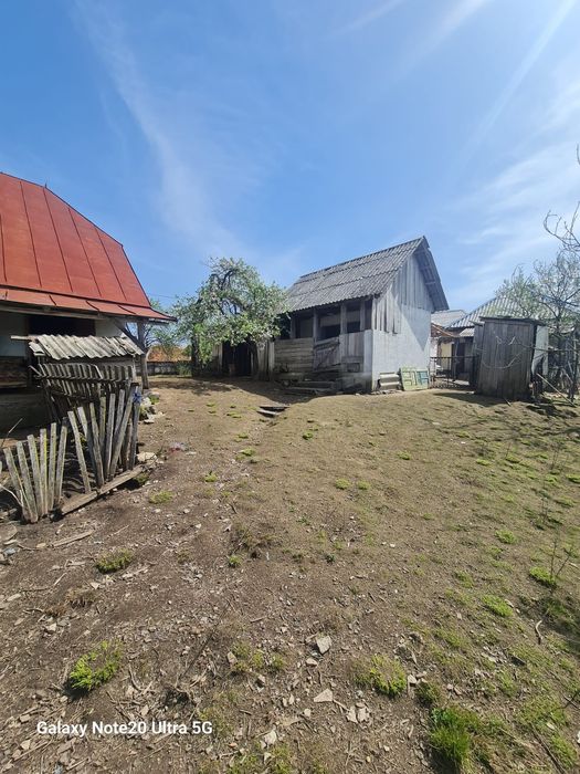 Vand casa cu teren la tara, Asuaju de sus