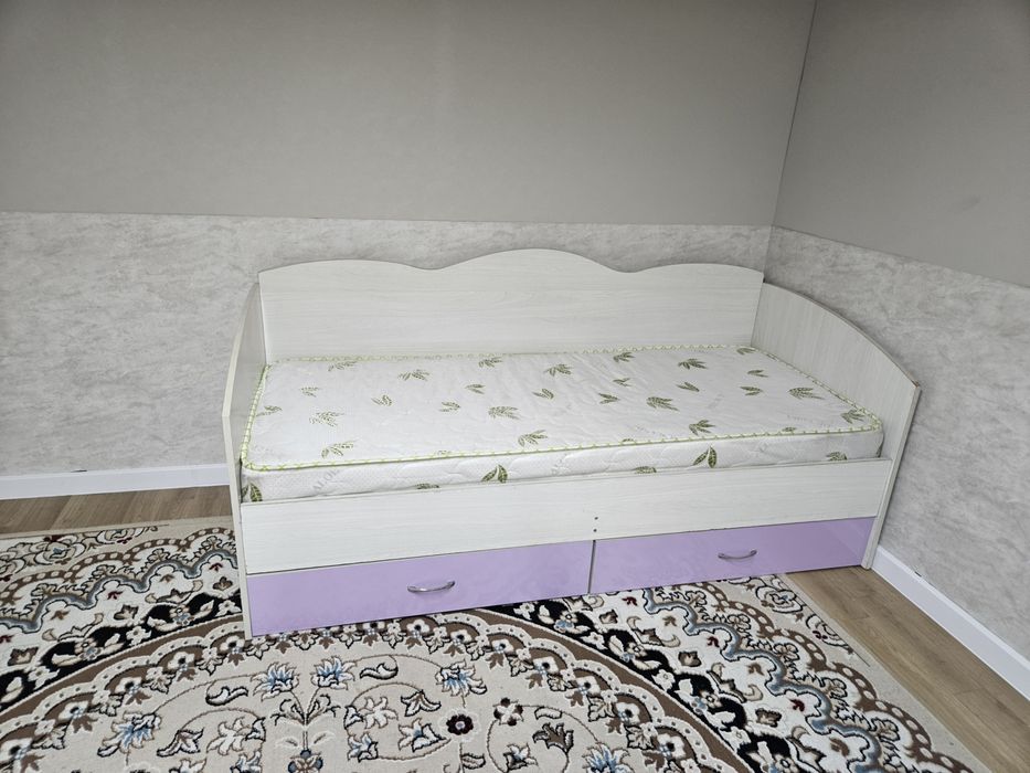 Продам детскую кровать