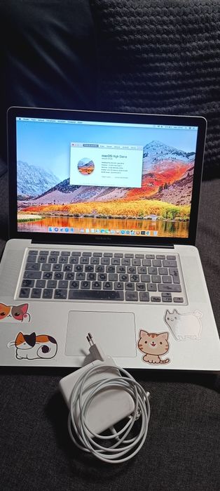 Macbook Pro 15 din 2011 cu 16 GB RAM și SSD Baterie nouă