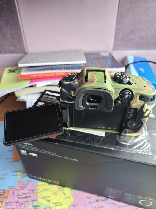 Panasonic Gh5 + Sandisk extreme pro 128Gb × 5 acumulatori