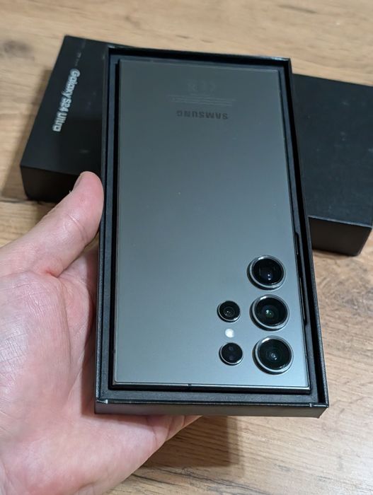 Samsung S24 Ultra 256 gb Ram 12 5G