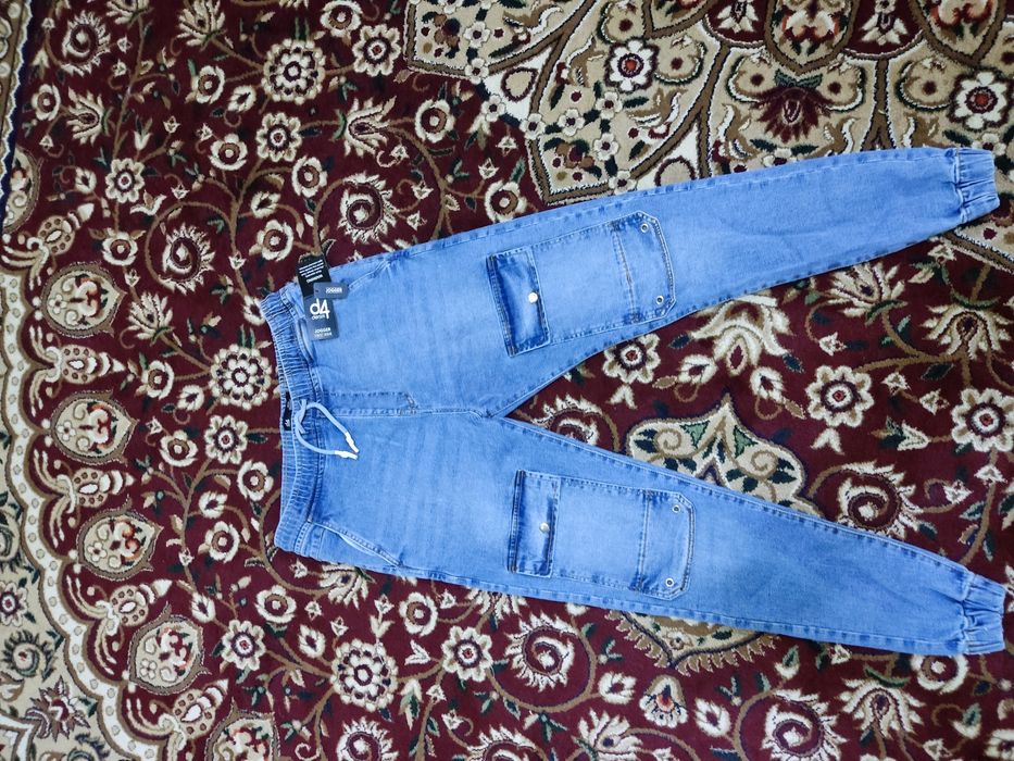 Джинсы. Joggers.