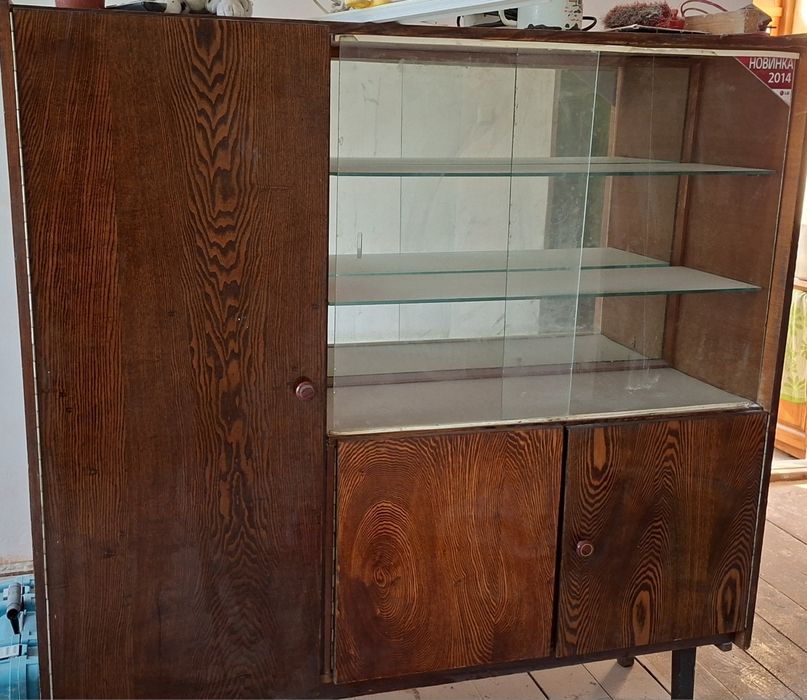 СРОЧНО! Продаётся сервант. So tilapia servant