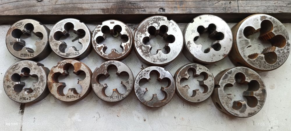 Лерки, метчики токарные