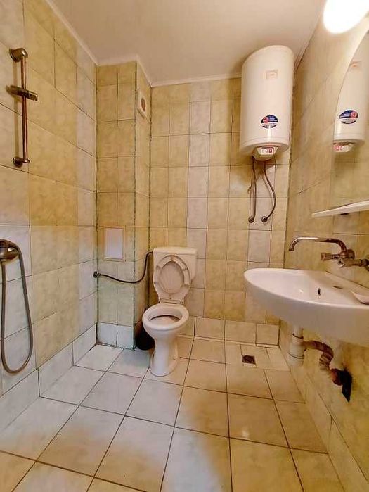 Дава се под наем Двустаен апартамент в Бургас, Възраждане - 60 кв.м за 153 € - Снимка #3