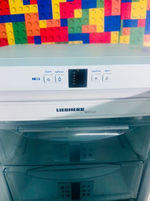 Вертикален фризер Liebherr/125.5/60/60