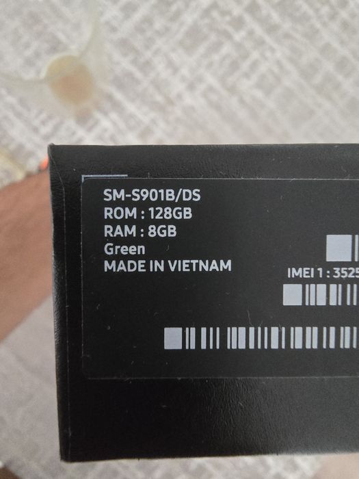 Продавам Samsung s22