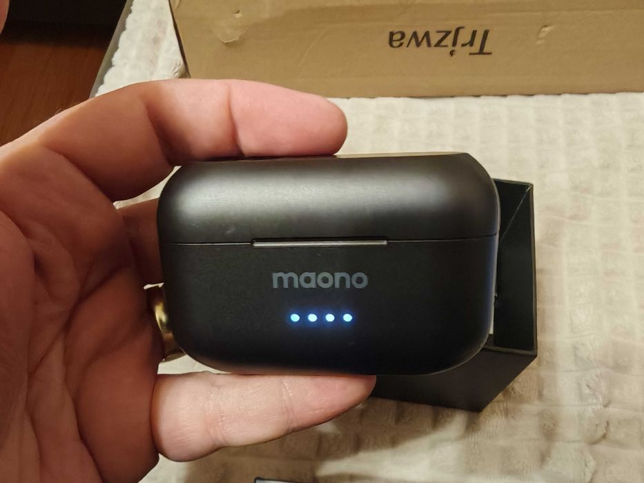 Безжични микрофони Maono WM650 – 2 броя с кейс, като нови